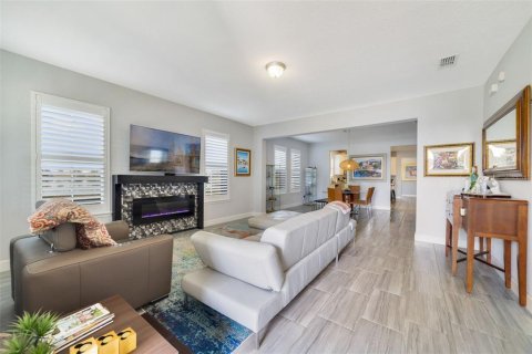 Casa en venta en Orlando, Florida, 3 dormitorios, 184.32 m2 № 1528820 - foto 9