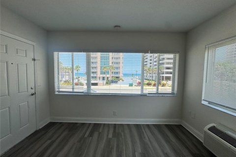 Apartamento en alquiler en Daytona Beach Shores, Florida, 1 dormitorio, 83.61 m2 № 1901153 - foto 5
