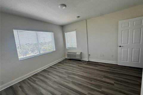 Apartamento en alquiler en Daytona Beach Shores, Florida, 1 dormitorio, 83.61 m2 № 1901153 - foto 14