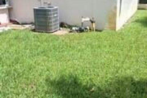 House in Hollywood, Florida 5 bedrooms, 172.05 sq.m. № 2194252 - photo 3