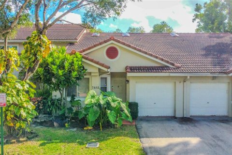 Touwnhouse à vendre à Margate, Floride: 2 chambres, 117.61 m2 № 2019333 - photo 25