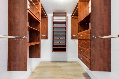 Villa ou maison à vendre à Miami Shores, Floride: 5 chambres, 412.02 m2 № 2042403 - photo 29