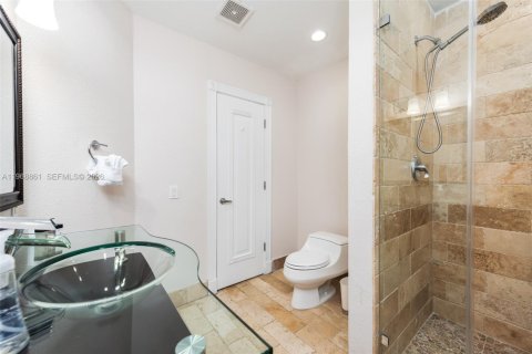 Villa ou maison à vendre à Miami Shores, Floride: 5 chambres, 412.02 m2 № 2042403 - photo 28