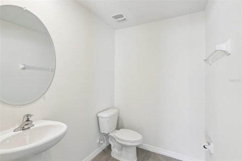 Casa en venta en Dade City, Florida, 4 dormitorios, 207.92 m2 № 2211388 - foto 16