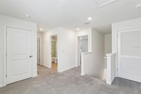 Casa en venta en Dade City, Florida, 4 dormitorios, 207.92 m2 № 2211388 - foto 18