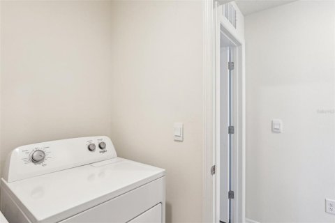 Casa en venta en Dade City, Florida, 4 dormitorios, 207.92 m2 № 2211388 - foto 27