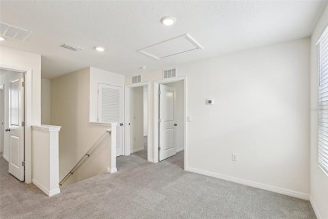 Casa en venta en Dade City, Florida, 4 dormitorios, 207.92 m2 № 2211388 - foto 19