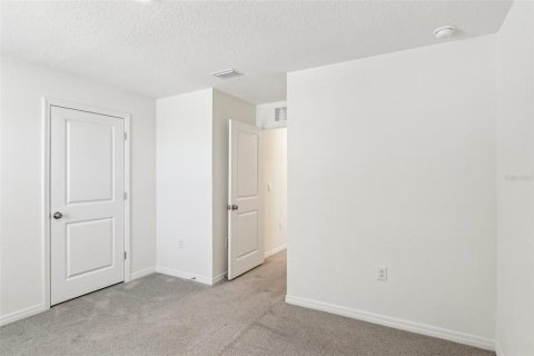 Casa en venta en Dade City, Florida, 4 dormitorios, 207.92 m2 № 2211388 - foto 30