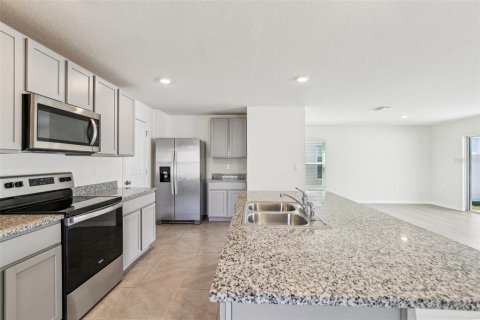 Casa en venta en Dade City, Florida, 4 dormitorios, 207.92 m2 № 2211388 - foto 14