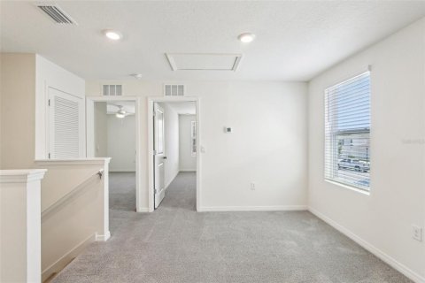 Casa en venta en Dade City, Florida, 4 dormitorios, 207.92 m2 № 2211388 - foto 21