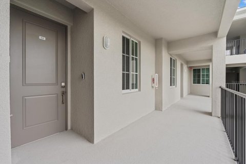 Condo in Venice, Florida, 2 bedrooms  № 2321688 - photo 29