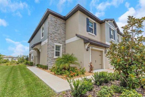 Townhouse in ANGELINE in Land O' Lakes, Florida 3 bedrooms, 166.02 sq.m. № 1877305 - photo 10