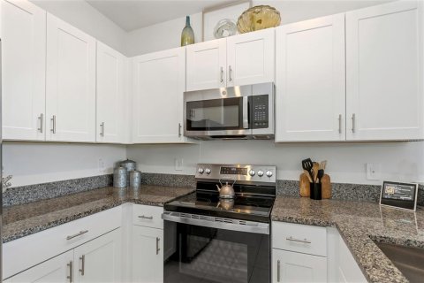 Townhouse in ANGELINE in Land O' Lakes, Florida 3 bedrooms, 166.02 sq.m. № 1877305 - photo 23