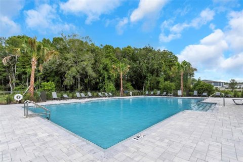 Townhouse in ANGELINE in Land O' Lakes, Florida 3 bedrooms, 166.02 sq.m. № 1877305 - photo 2