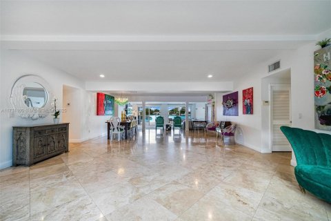 Casa en venta en North Miami Beach, Florida, 5 dormitorios, 301.93 m2 № 1484846 - foto 30