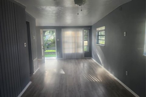 Casa en venta en Seminole, Florida, 3 dormitorios, 107.3 m2 № 1812950 - foto 19