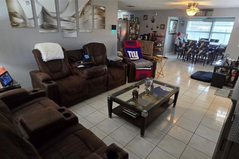 Casa en venta en Holiday, Florida, 3 dormitorios, 119.29 m2 № 1909199 - foto 5