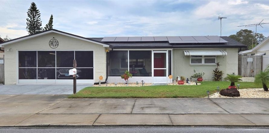 Casa en Holiday, Florida 3 dormitorios, 119.29 m2 № 1909199