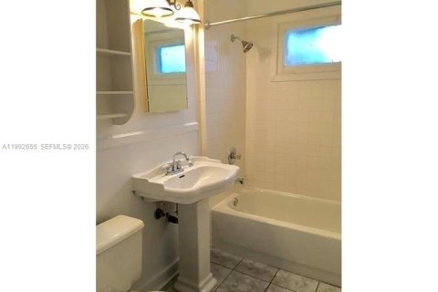 Apartment in Fort Lauderdale, Florida 1 bedroom, 53.42 sq.m. № 2057159 - photo 11