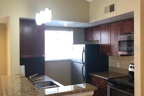 Condominio en alquiler en Orlando, Florida, 2 dormitorios, 85.38 m2 № 1908886 - foto 9