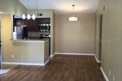 Condominio en alquiler en Orlando, Florida, 2 dormitorios, 85.38 m2 № 1908886 - foto 4