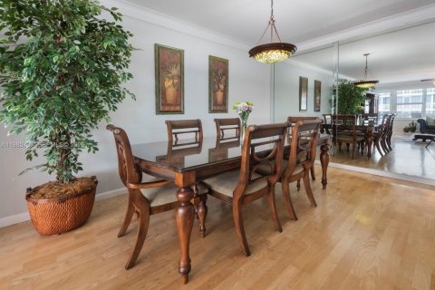 Condominio en venta en Fort Lauderdale, Florida, 2 dormitorios, 110.55 m2 № 2049508 - foto 10