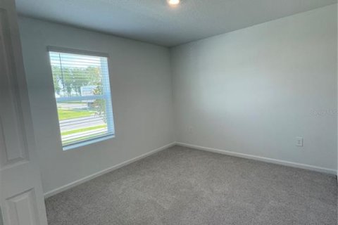 Villa ou maison à louer à Ocala, Floride: 4 chambres, 169.18 m2 № 1813403 - photo 8