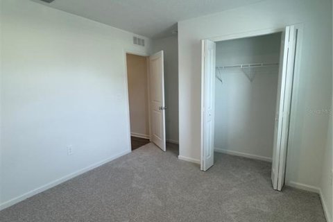 Villa ou maison à louer à Ocala, Floride: 4 chambres, 169.18 m2 № 1813403 - photo 7