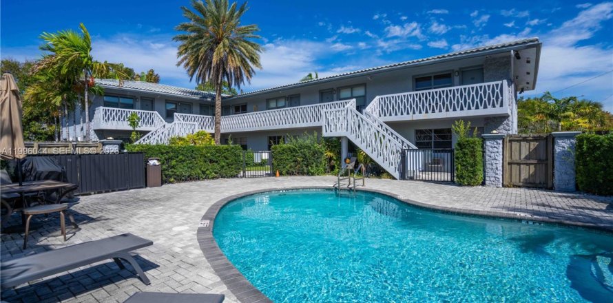 Студия в Форт-Лодердейл, Флорида № 2059112