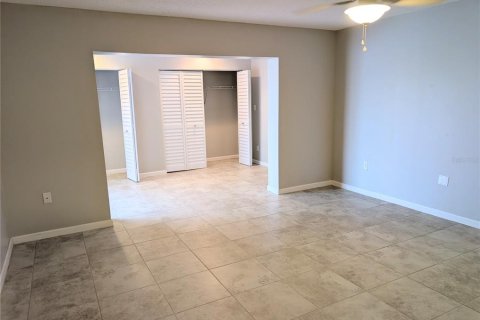 House in Bradenton, Florida 3 bedrooms, 209.49 sq.m. № 2230350 - photo 15