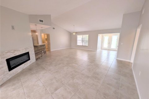 House in Bradenton, Florida 3 bedrooms, 209.49 sq.m. № 2230350 - photo 5