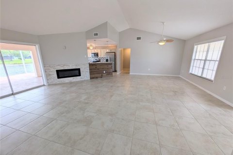 House in Bradenton, Florida 3 bedrooms, 209.49 sq.m. № 2230350 - photo 7