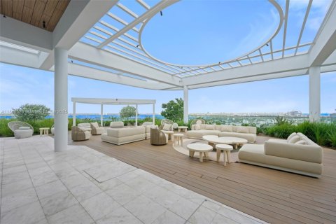 Condo in Miami Beach, Florida, 1 bedroom  № 1895366 - photo 21