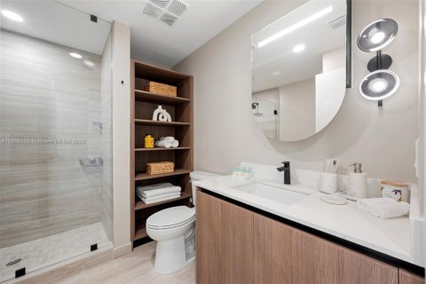 Condo in Miami Beach, Florida, 1 bedroom  № 1895366 - photo 8