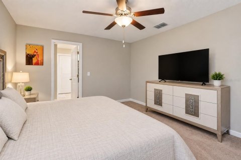 Villa ou maison à vendre à Wimauma, Floride: 4 chambres, 178.84 m2 № 2319222 - photo 11