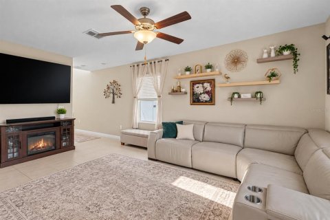 Villa ou maison à vendre à Wimauma, Floride: 4 chambres, 178.84 m2 № 2319222 - photo 2