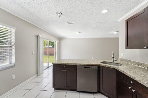 Купить виллу или дом в Майами, Флорида 4 комнаты, 159.42м2, № 2429724 - фото 18