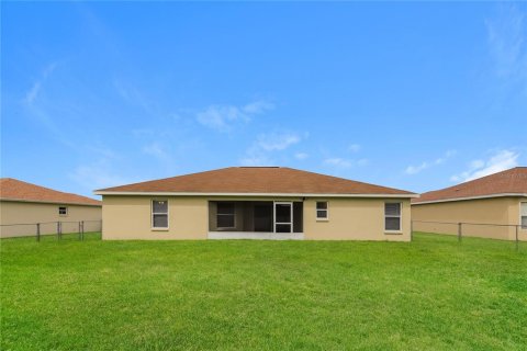 House in Mulberry, Florida 3 bedrooms, 172.71 sq.m. № 2198783 - photo 15
