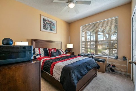 House in Davenport, Florida 4 bedrooms, 145.11 sq.m. № 2115860 - photo 19