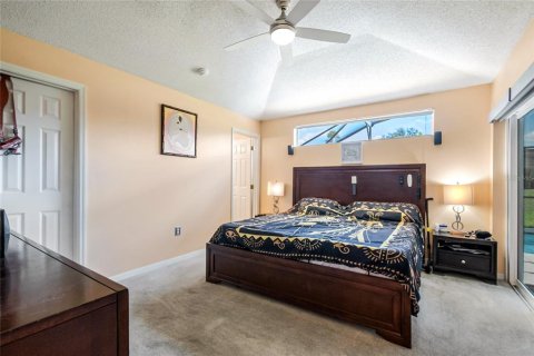 House in Davenport, Florida 4 bedrooms, 145.11 sq.m. № 2115860 - photo 25