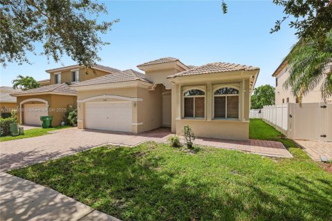 Casa en venta en Miramar, Florida, 3 dormitorios, 181.44 m2 № 1820196 - foto 3