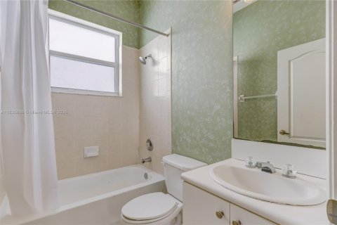 Casa en venta en Miramar, Florida, 3 dormitorios, 181.44 m2 № 1820196 - foto 21