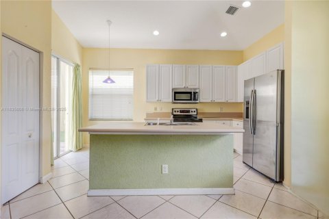 Casa en venta en Miramar, Florida, 3 dormitorios, 181.44 m2 № 1820196 - foto 5