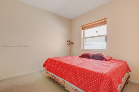 Casa en venta en Miramar, Florida, 3 dormitorios, 181.44 m2 № 1820196 - foto 20