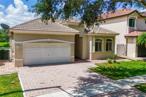 Casa en venta en Miramar, Florida, 3 dormitorios, 181.44 m2 № 1820196 - foto 4