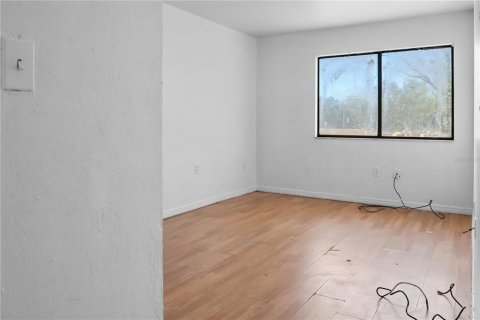 Propiedad comercial en venta en Gainesville, Florida, 584.73 m2 № 1607988 - foto 20