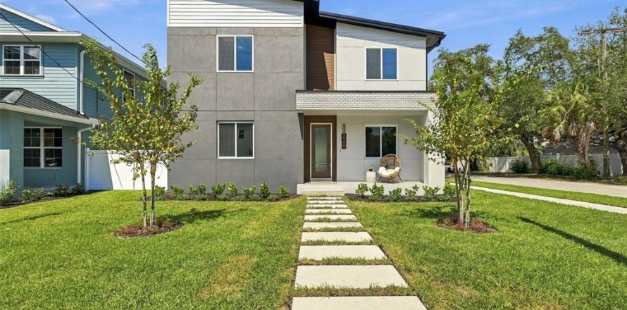 Villa ou maison à Tampa, Floride 5 chambres, 321.35 m2 № 2388683