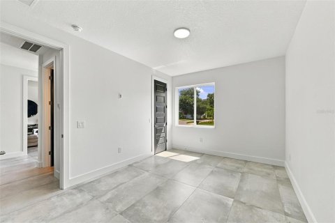 Villa ou maison à vendre à Tampa, Floride: 5 chambres, 321.35 m2 № 2388683 - photo 30