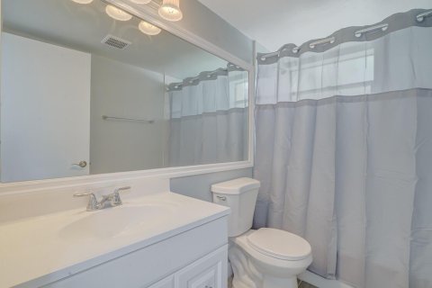 Купить кондоминиум в Помпано-Бич, Флорида 3 комнаты, 96.15м2, № 2083795 - фото 26