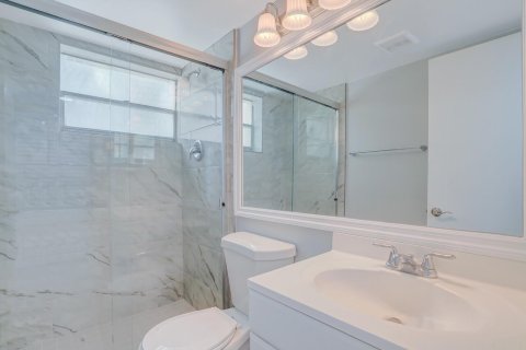 Купить кондоминиум в Помпано-Бич, Флорида 3 комнаты, 96.15м2, № 2083795 - фото 22